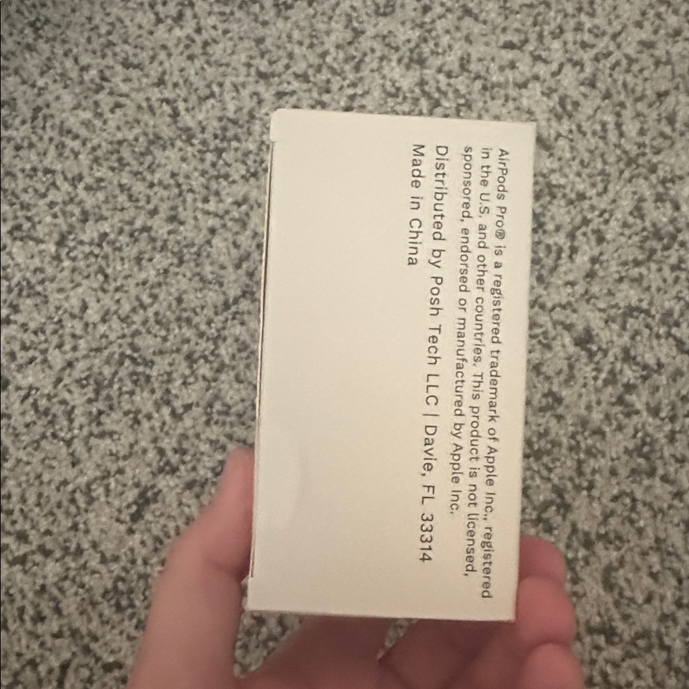 Posh tech AirPods Pro Cases - Picture 4 of 4